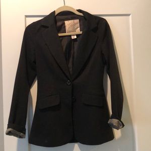 Black blazer with stripes in the inside